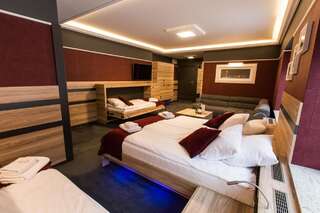 Отели типа «постель и завтрак» Villa Winterpol Карпач Улучшенный четырехместный номер-11